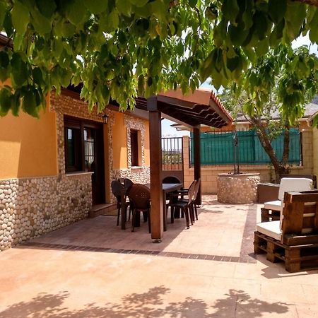 Вілла La Casita Del Abuelo Villalmanzo Екстер'єр фото